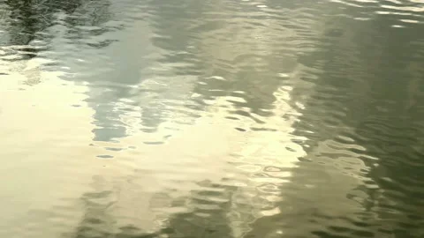 Water reflection mirror Vídeos de archivo 238609278