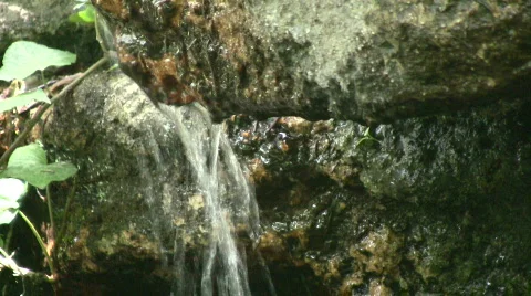 Water on the rocks Stock-Footage 303769