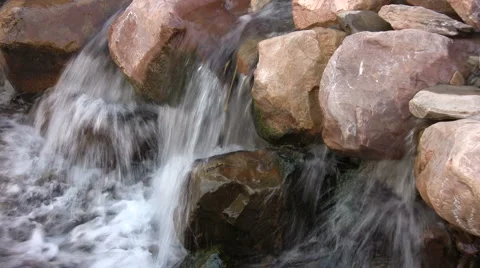 Water on the Rocks 库存影片 890555