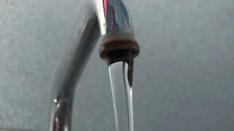 Water runs down the drain Stock-Footage 39650553