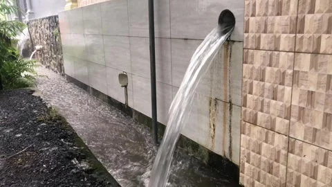 Water rushing to main drain Stock Footage 270655592