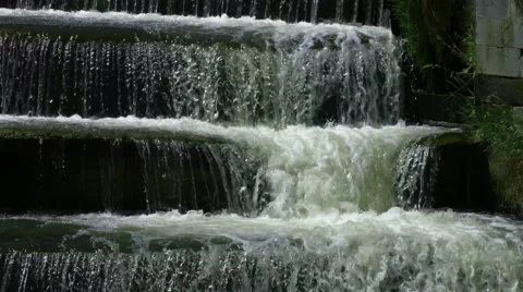 Water Rushing over Steps 库存影片 53232818