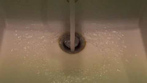 Water rushing into a sink Video stock 220239900