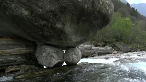 Water sharpens a stone Video stock 142766689