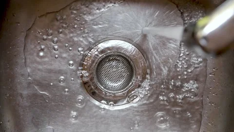 Water in the sink 스톡 동영상 209619193