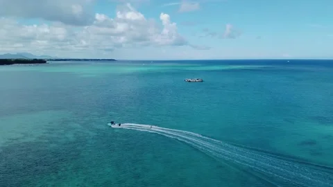 Water Skiing in the Ocean Video stock 147505784