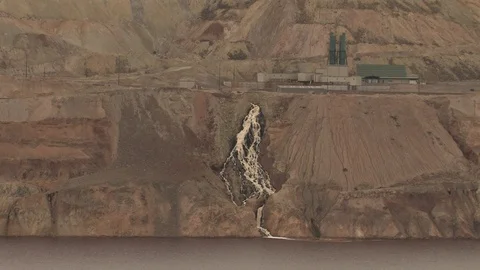 Water Spilling into Berkeley Pit Stock Footage 89668723