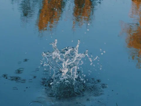 Water splash in slow motion 180fps Video stock 80324220