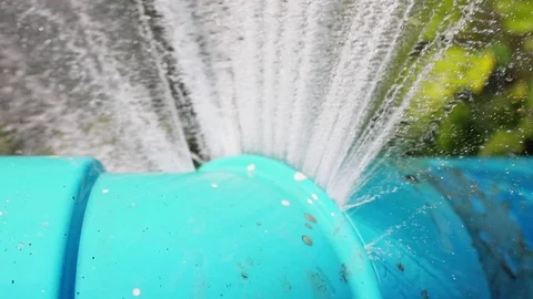 Water splashing from water pipe broken Video stock 117742959