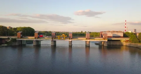 Water stage in Krakow. Sunset Vídeo Stock 130368642