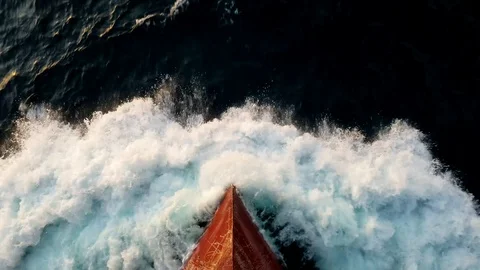 Water teething bulb on vessel Stock Footage 121489198