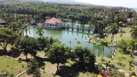 Water temple in bali Vídeo Stock 140400084