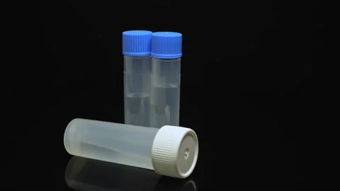 Water test small bottles, free tap water test kit. Drinking and cooking wat.. Video stock 271096460