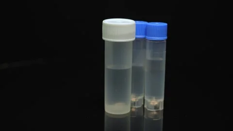 Water test vials, small water test kit bottles. Free environmental inspecti.. Vídeo Stock 271096458