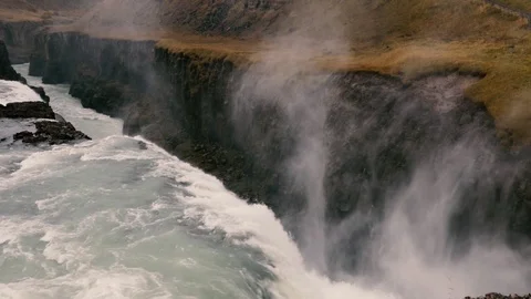 Water wind and rocks Видео 95937805