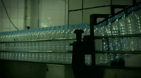 Water_bottle in factory Vídeo Stock 8510899