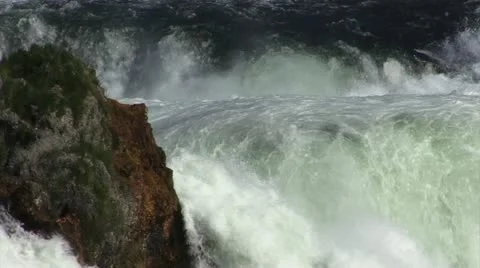 Waterfall 02 Stock-Footage 22385535