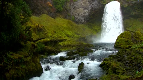 Waterfall 1 Vídeos de archivo 249837812