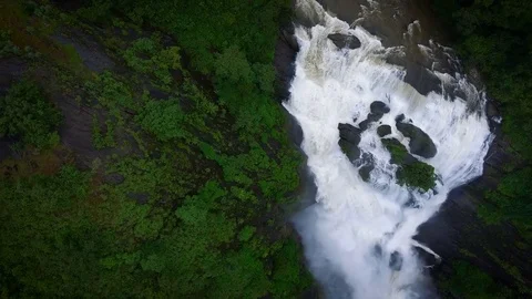 Waterfall Aerial Fly-Through 動画素材 79429104