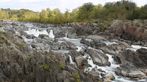 Waterfall and rapids at Great Falls Virginia 5.mp4 Video stock 43003630