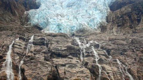 Waterfall from Angel Glacier 스톡 동영상 1090019