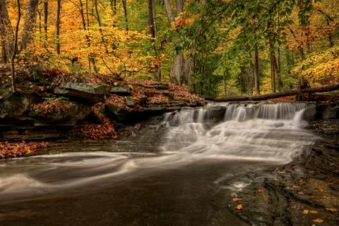 Waterfall in autumn Foto stock