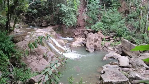 Waterfall "Bayoz" Vidéo 281391105