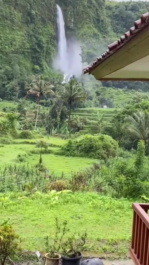 A waterfall that is beautiful like no other Stock Footage 308299730