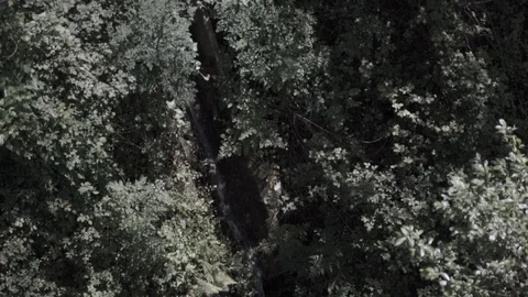 Waterfall between the mountains Vídeos de archivo 94118315