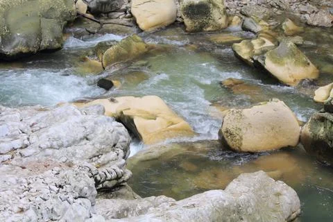 Waterfall in canyon Stock-Fotos