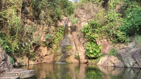 Waterfall in the countryside of Peru 動画素材 282473472