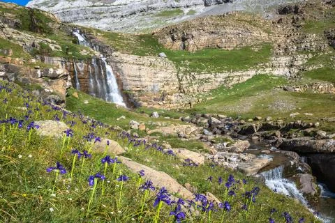 Waterfall de cotatuero under Monte Perdido at Ordesa Valley Aragon Huesca P.. Stock Photos