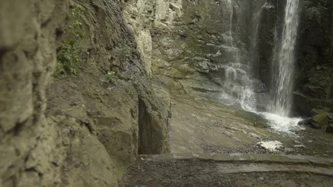 Waterfall falling from the cliffs 스톡 동영상 72503694