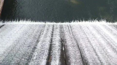 Waterfall flow in the dam Video stock 169941617