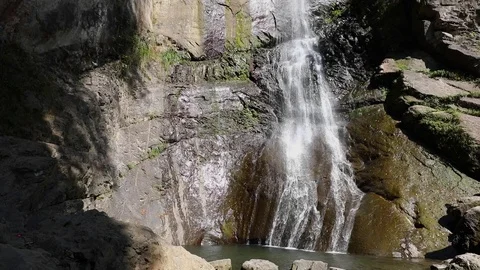 Waterfall flowing down a stone wall Stock-Footage 119152937
