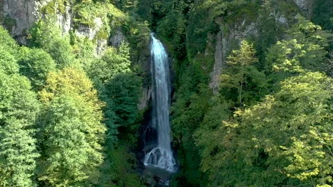 Waterfall Fly Back Stockbeeldmateriaal 164244968