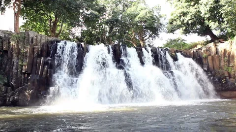 Waterfall Video stock 1073557