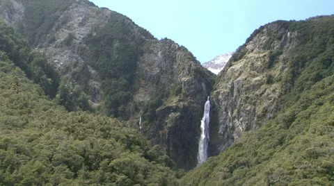 Waterfall Stock-Footage 11129307