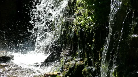 Waterfall Stock-Footage 90136166