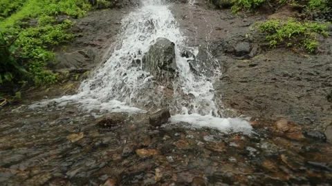 Waterfall Stock-Footage 134980866