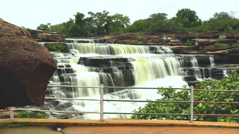 Waterfall 動画素材 145886134