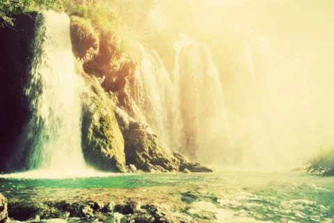 Waterfall in forest. crystal clear water. plitvice lakes, croatia. vintage, r Foto stock