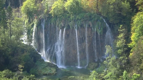 Waterfall in forest, Plitvice, Croatia Stock-Footage 117633024