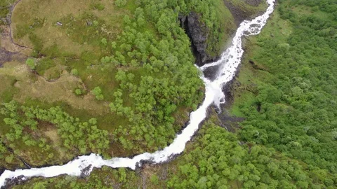 Waterfall in Geiranger Vídeo Stock 84447741