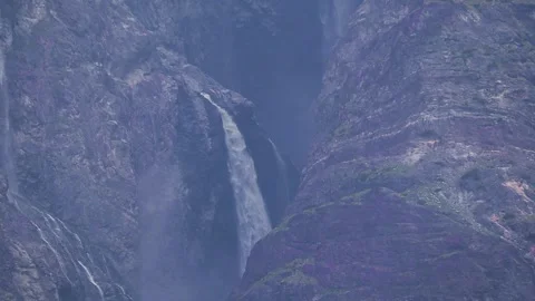 Waterfall from glacier melting in upper himalayan mountains. Water streams .. 스톡 동영상 279871481