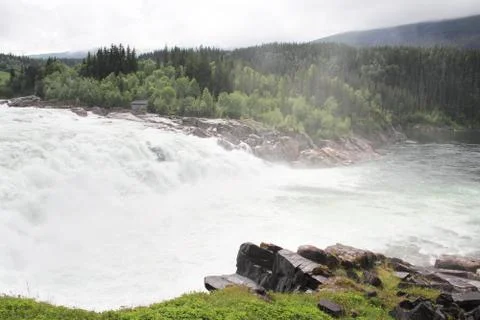 Waterfall in green forest Foto stock