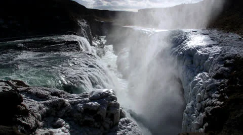 Waterfall Gullfoss zoom HQ Video stock 24890812