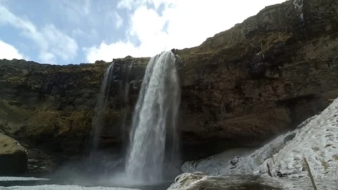 Waterfall in iceland Video stock 104926838