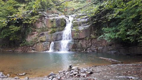 Waterfall into jungle Stock-Fotos