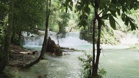 Waterfall Kuang Si falls Vídeos de archivo 79773018